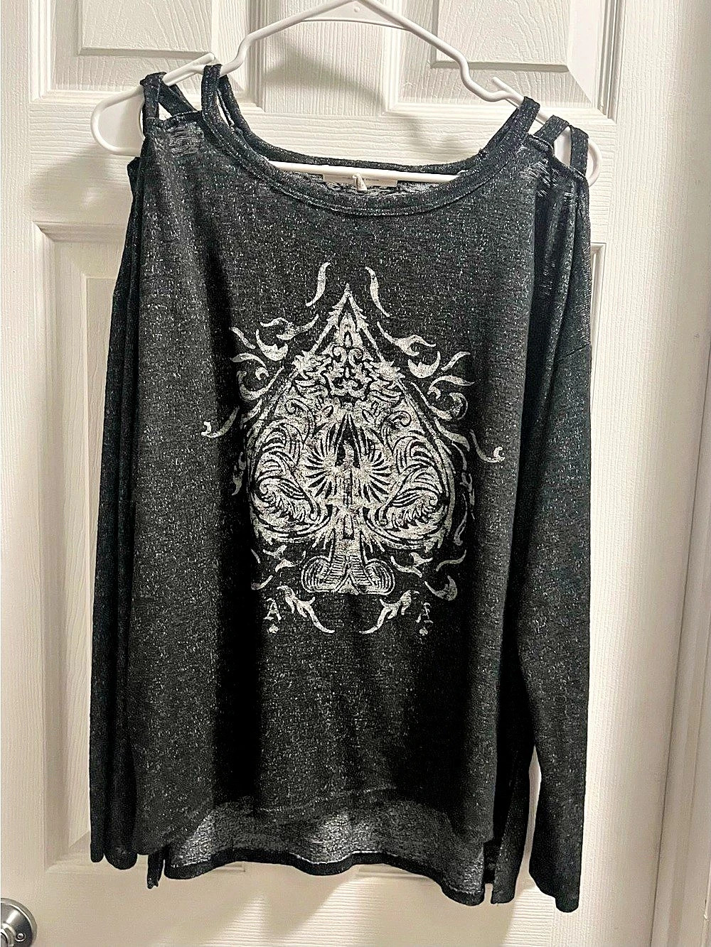 Aeropostale Graphic Long Sleeve in Black & Gray Size Large